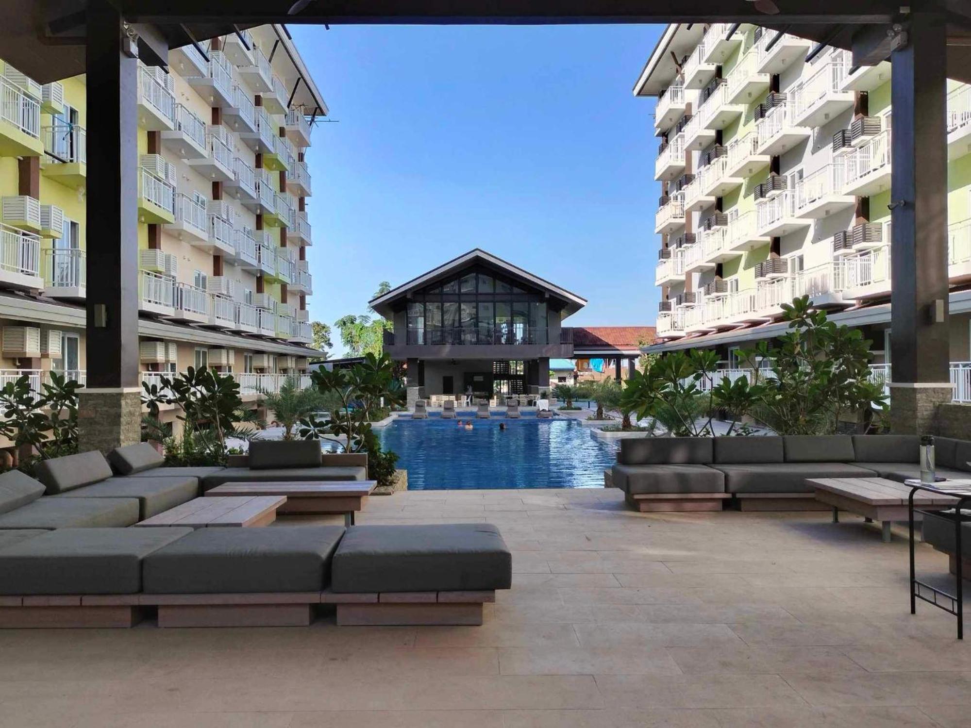 Anya And Carl'S Comfy Apartment Lapu-Lapu City Exterior photo